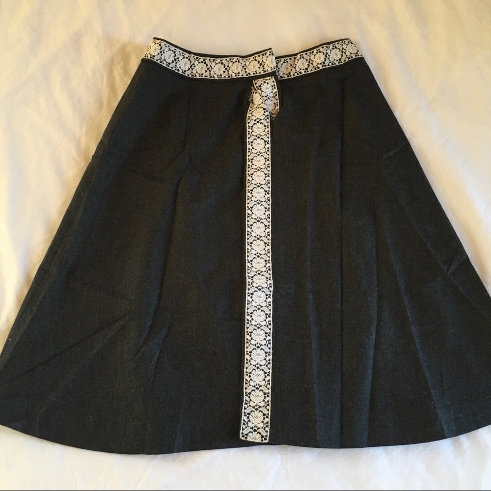 United Bamboo Skirt Size 2 like new